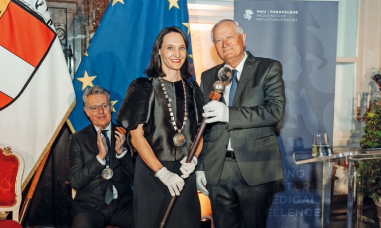 Annemarie Weißenbacher als neue Rektorin angelobt